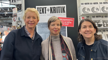 A group photo of Anke Biendarra, Jenny Erpenbeck and Julia Schöll at the Leipzig Book Fair. 