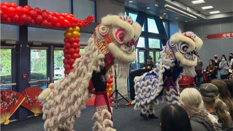 VIDEO: Traditions and symbolism of Lunar New Year in Chinese communities -  ABC7 San Francisco